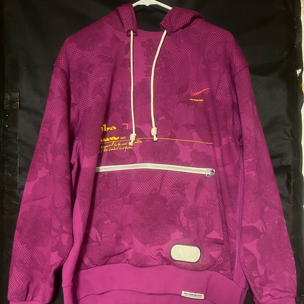 New Nike men’s basketball hoodie